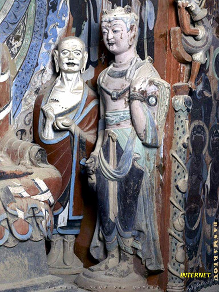 DUNHUANG - 085 -Grottes de Mogao .jpg